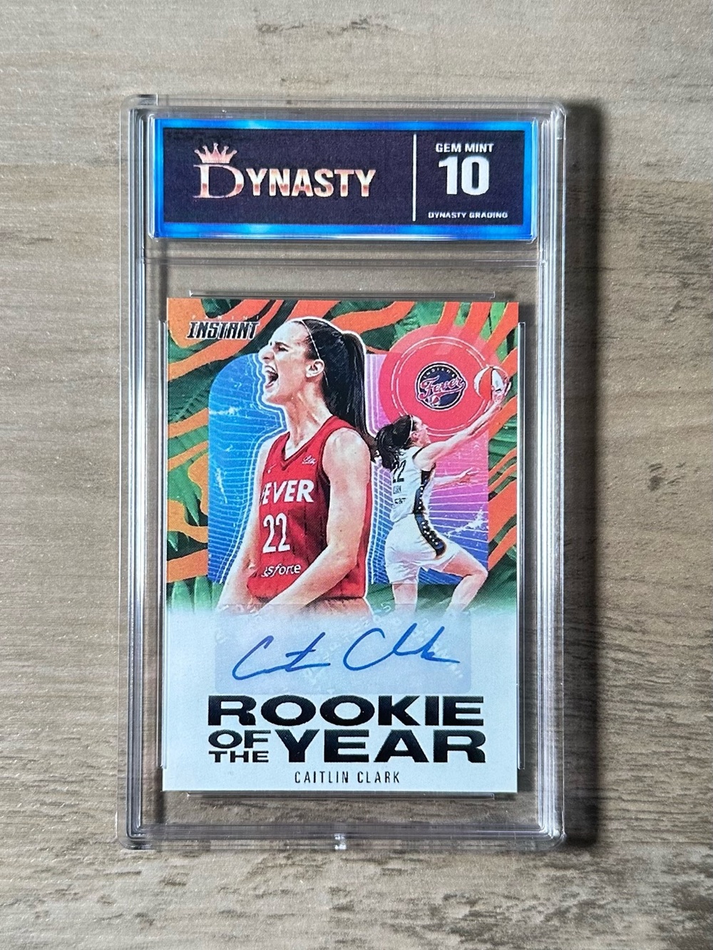 Caitlin Clark Signed 2024 Panini Rookie of the Year Gem Mint 10 Novelty Card.